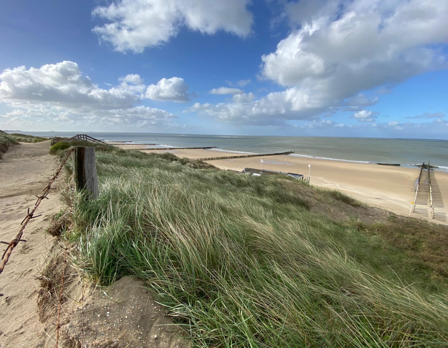 Westkapelle overzicht zee en strand.